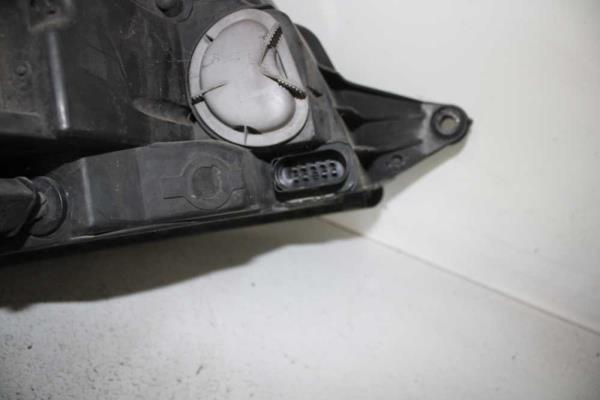 PHARE GAUCHE AUDI TT - Vue 3